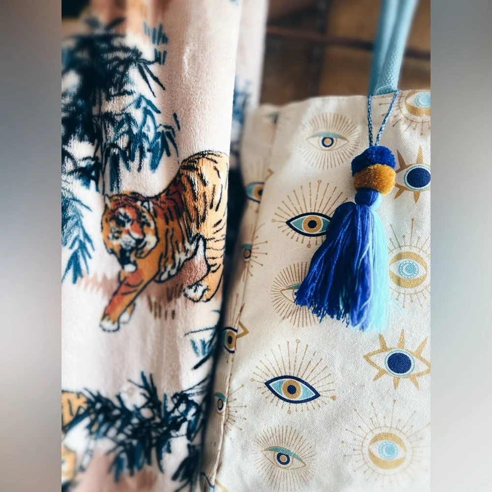 Blanket and Tote  Two Piece